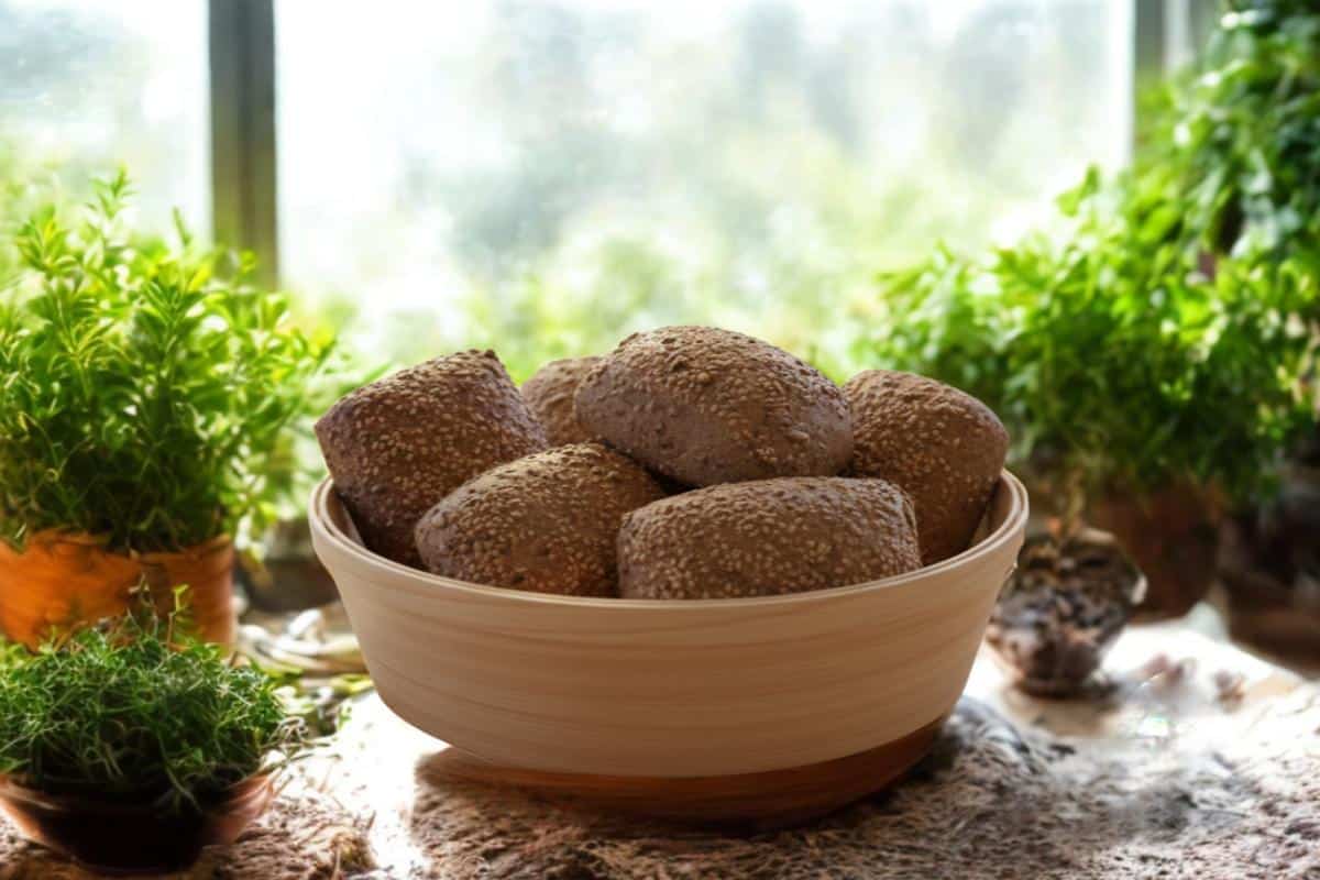 Mehr über den Artikel erfahren Einfaches Rezept für Dinkel-Sauerteig-Brötchen mit 48-Stunden-Gare